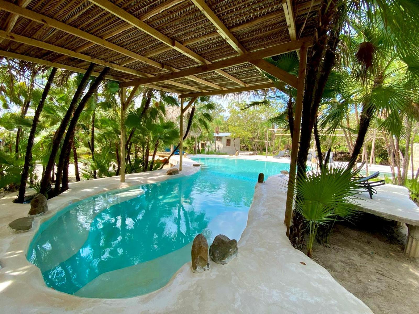 Kin Resort Lodge Maya Beach 외부 사진