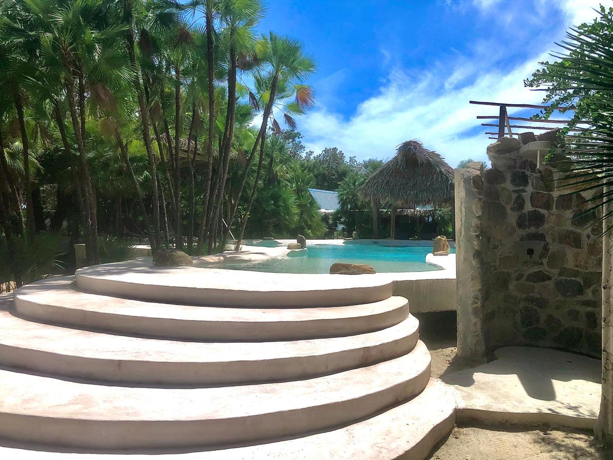 Kin Resort Lodge Maya Beach 외부 사진